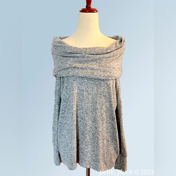 Gibson - NWOT - Soft Cowl Neck Sweater/Top - Size: Medium - Picture 4 of 9